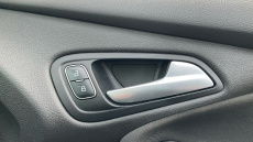 Ford Focus 1.0 EcoBoost 125 Titanium 5dr Petrol Hatchback